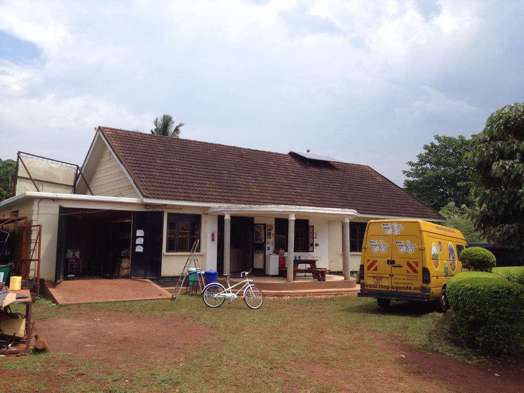 Hotel Bikeventures House Uganda Jinja Exterior foto